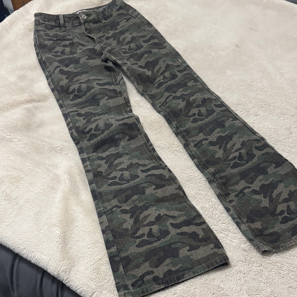 Y2K Camo Flare Jeans - S